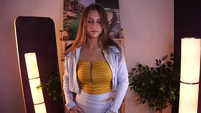Explore our live girls sluts from our Custom and Multi clubs and checkout exclusive access to highly interactive content, such as shape, hair, titties, pussy type and many more.