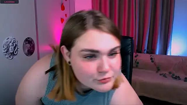 Explore our live girls sluts from our Custom and Multi clubs and checkout exclusive access to highly interactive content, such as shape, hair, titties, pussy type and many more.