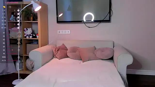 LoryReed from StripChat is Freechat