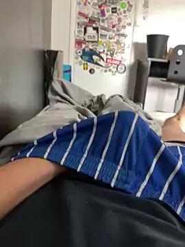 Loulou_2007 from StripChat