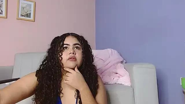 Explore our live girls sluts from our Custom and Multi clubs and checkout exclusive access to highly interactive content, such as shape, hair, titties, pussy type and many more.