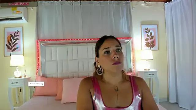 LourenPeter from StripChat is Freechat