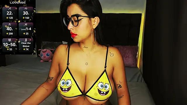 Explore our live girls sluts from our Custom and Multi clubs and checkout exclusive access to highly interactive content, such as shape, hair, titties, pussy type and many more.