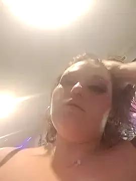 LovelyLargeLeigh69 from StripChat is Freechat