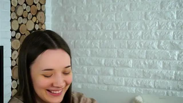 LowOncoming from StripChat