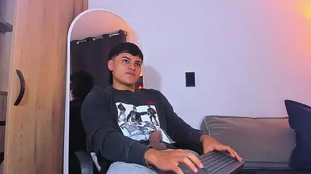 Luca_Dior from StripChat is Freechat