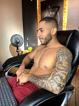 Lucaswatsons from StripChat is Freechat