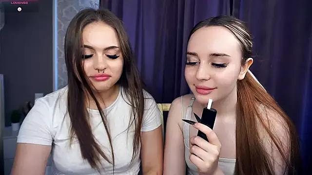 LucettaCurless on StripChat