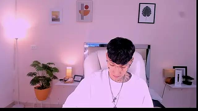 Luci_Rose webcams show profile image 