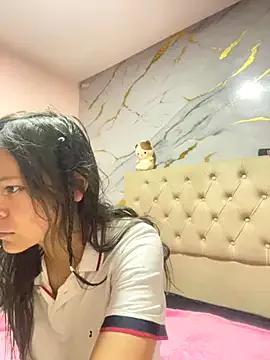 Lucia_20x from StripChat is Freechat