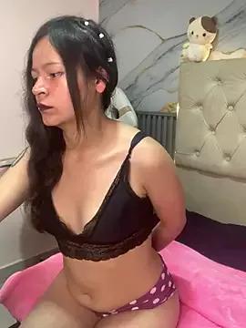 Lucia_20x from StripChat is Freechat