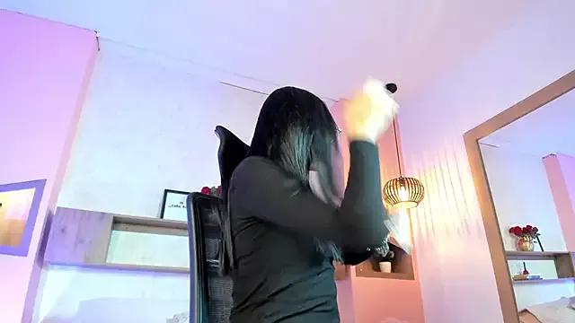 Lucia_Brown_ from StripChat is Freechat