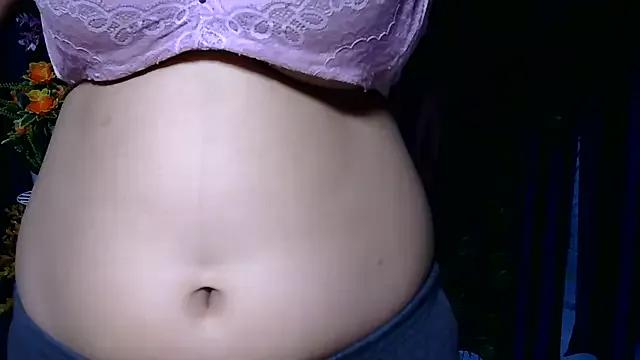 Lucky_Flora from StripChat is Freechat