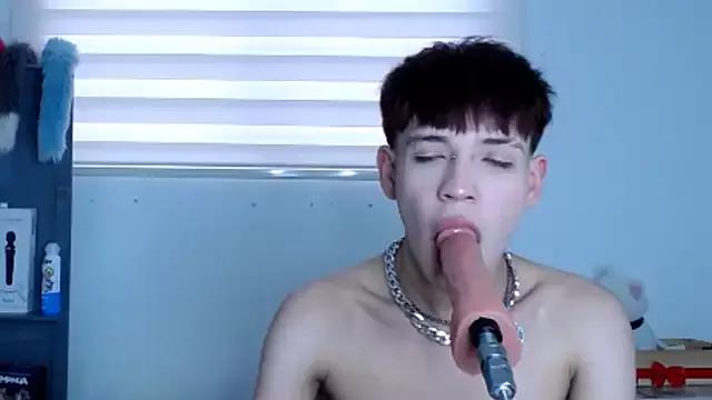 lucky_stricke from StripChat is Freechat