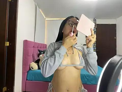 lucy_grey25 from StripChat is Freechat