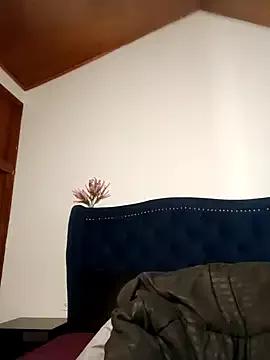 LucyPetit from StripChat is Freechat