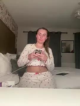 LucyRoseUk from StripChat is Freechat