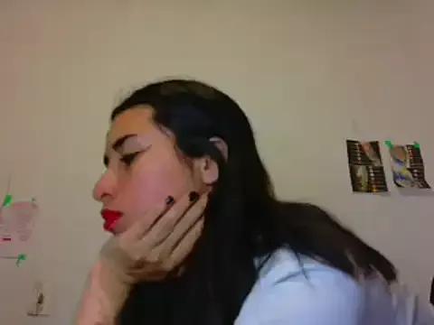 Explore our live girls sluts from our Custom and Multi clubs and checkout exclusive access to highly interactive content, such as shape, hair, titties, pussy type and many more.