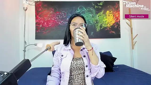 Lucyy_liiuu webcams show profile image 