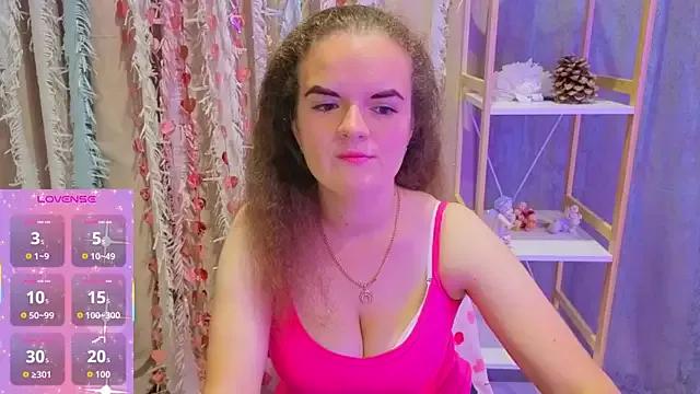 Luisa_Rosee from StripChat is Freechat