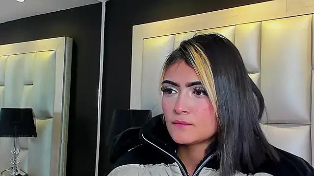 LuisaJonnes_ from StripChat is Freechat