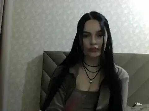 Lulii24 from StripChat