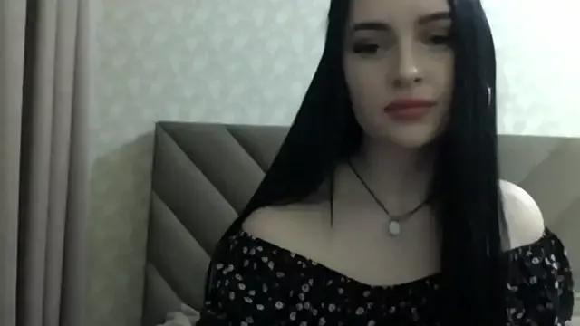 Lulii24 from StripChat