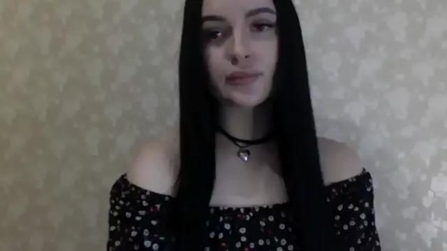 Lulii24 from StripChat