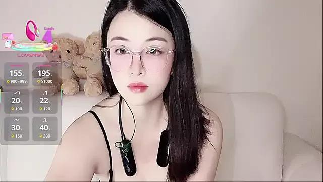 LuLu-Moon from StripChat is Freechat