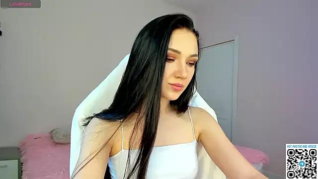 Lulu1eee from StripChat