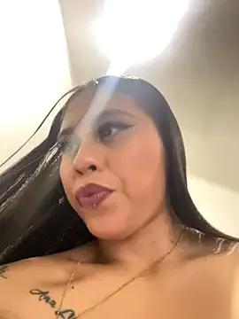 Explore our live girls sluts from our Custom and Multi clubs and checkout exclusive access to highly interactive content, such as shape, hair, titties, pussy type and many more.