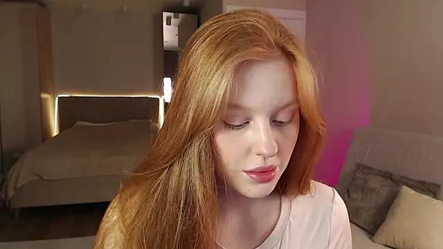 lulu_moonmoon from StripChat
