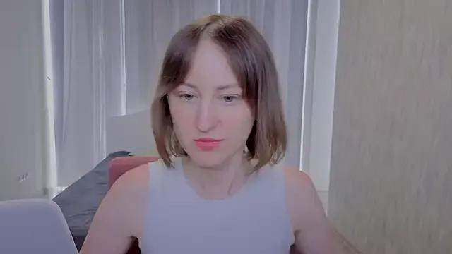 LuluChiiii webcams show profile image 