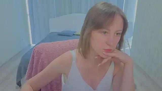 LuluChiiii from StripChat