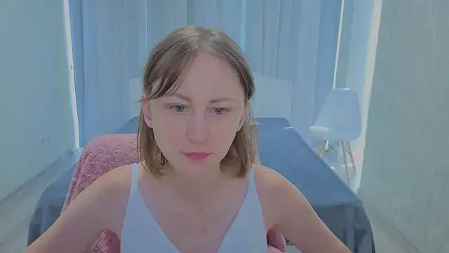 Explore our live girls sluts from our Custom and Multi clubs and checkout exclusive access to highly interactive content, such as shape, hair, titties, pussy type and many more.