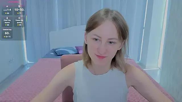 LuluChiiii from StripChat is Freechat