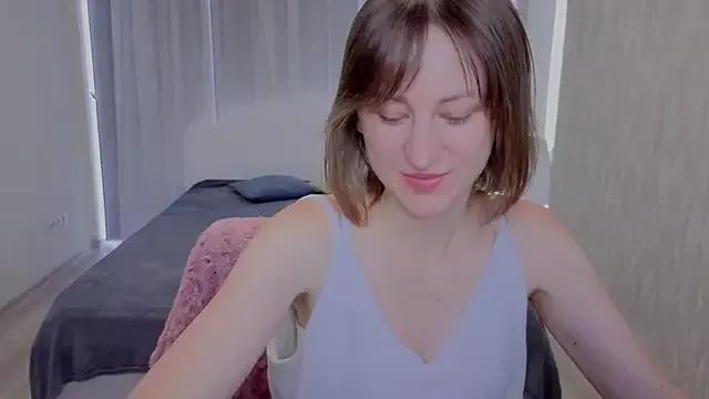 Explore our live girls sluts from our Custom and Multi clubs and checkout exclusive access to highly interactive content, such as shape, hair, titties, pussy type and many more.