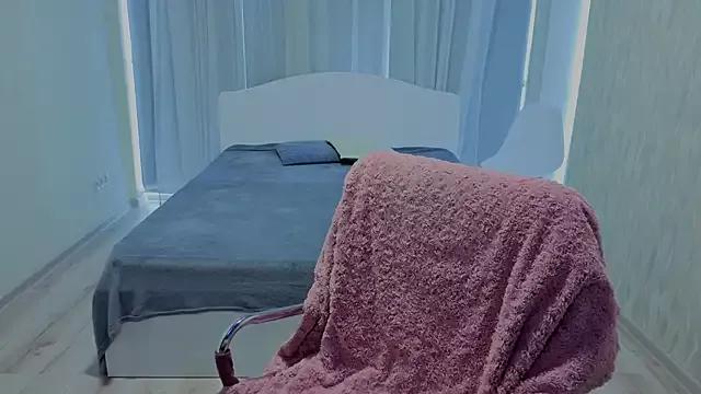 LuluChiiii from StripChat