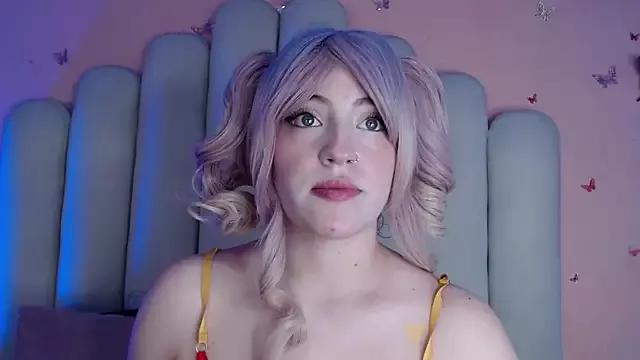 Explore our live girls sluts from our Custom and Multi clubs and checkout exclusive access to highly interactive content, such as shape, hair, titties, pussy type and many more.