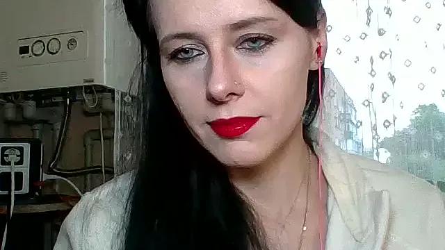 LuminousLady from StripChat is Freechat
