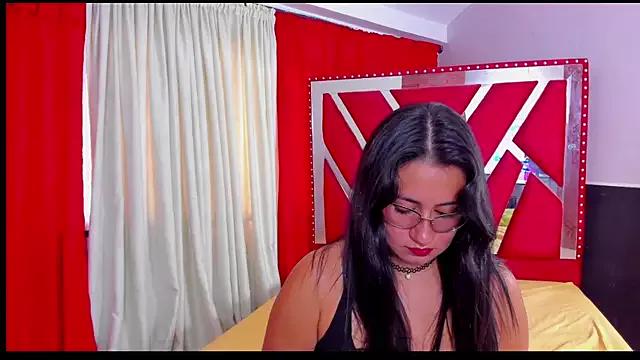 Explore our live girls sluts from our Custom and Multi clubs and checkout exclusive access to highly interactive content, such as shape, hair, titties, pussy type and many more.