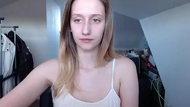 Explore our live girls sluts from our Custom and Multi clubs and checkout exclusive access to highly interactive content, such as shape, hair, titties, pussy type and many more.