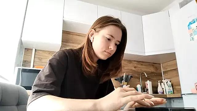 LUNA_KLEIN webcams show profile image 