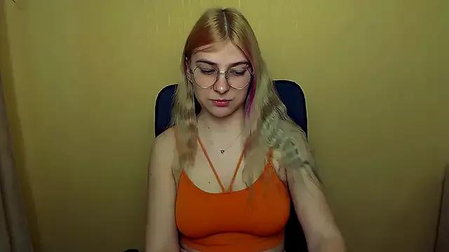 Luna_Lush_ from StripChat is Freechat