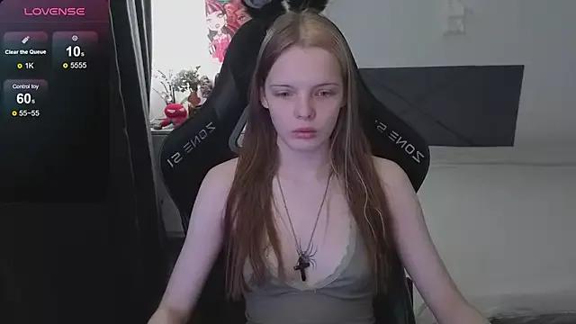 Luna_Navy from StripChat is Freechat
