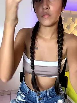 Explore our live girls sluts from our Custom and Multi clubs and checkout exclusive access to highly interactive content, such as shape, hair, titties, pussy type and many more.