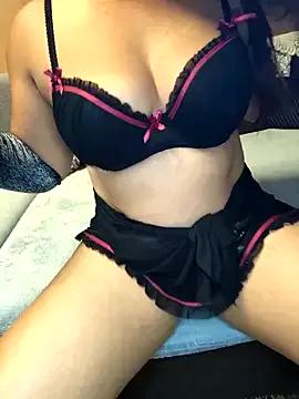 Luna_Varazslat from StripChat is Freechat