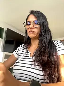 Luna_Velvet1 from StripChat is Freechat