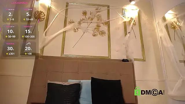 Lunaamorena_ from StripChat is Freechat