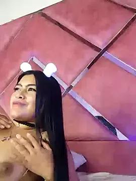Explore our live girls sluts from our Custom and Multi clubs and checkout exclusive access to highly interactive content, such as shape, hair, titties, pussy type and many more.